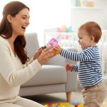 Philips Avent Anti-colic Bottle With AirFree Vent, 9oz/ 260ML - Pink - Image 3