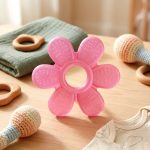 ⁦Wee Baby Flower Water Teether (4M+) – Soothing Cooling Relief for Teething Babies⁩ - الصورة ⁦2⁩