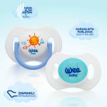 ⁦Wee Baby Day & Night Soother no.2 / 6-18 Glow in the Dark - Blue⁩ - الصورة ⁦3⁩