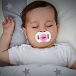 ⁦Wee Baby Day & Night Soother no.1 / 0-6m Glow in the Dark - Pink⁩ - الصورة ⁦4⁩